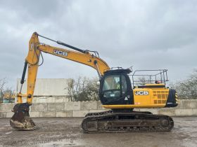 Image of a used JCB JS240 LC T4